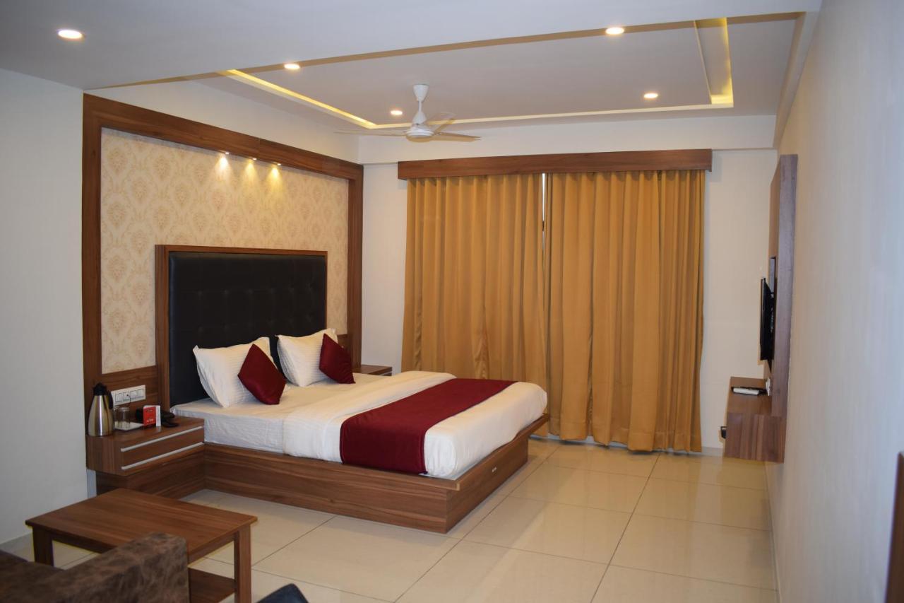 Hotel New Pathik Ahmedabad