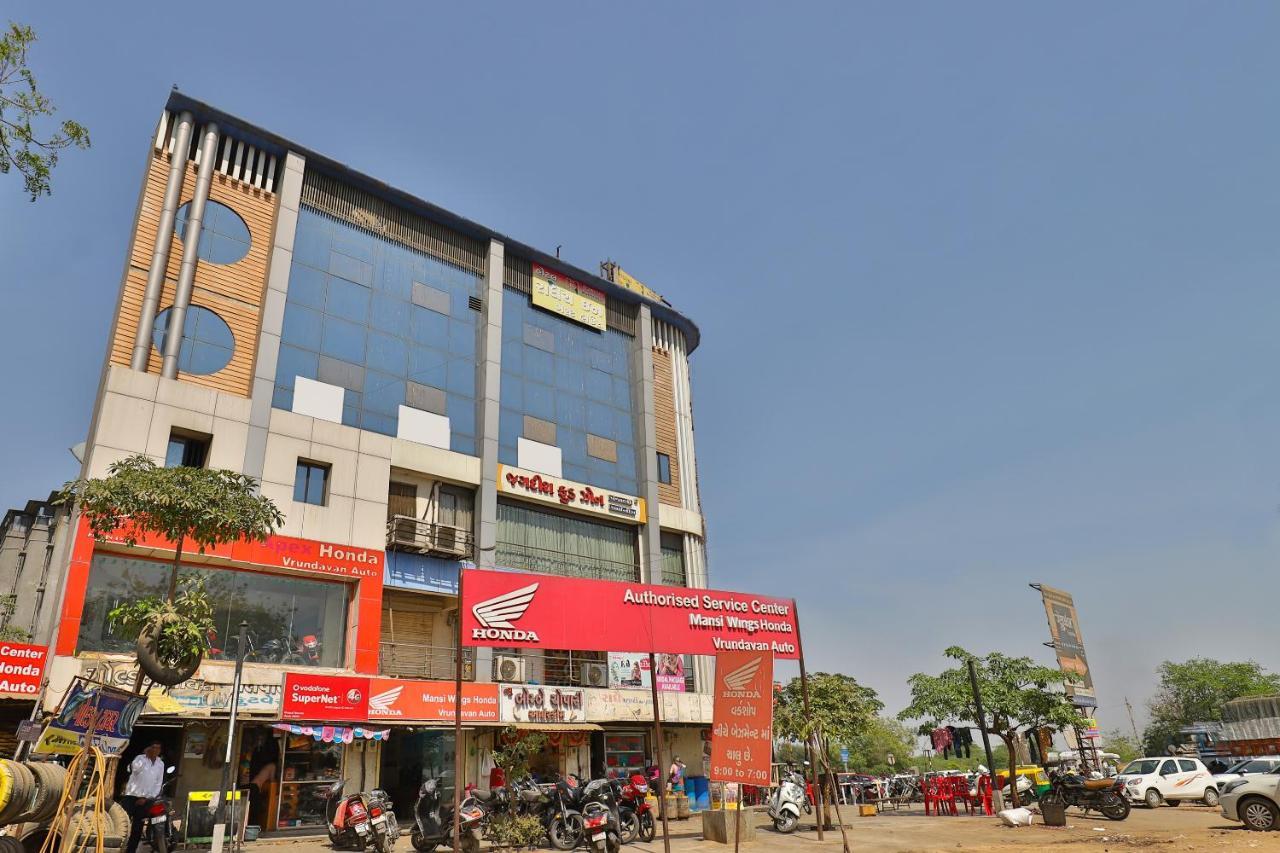 Hotel Oyo 2174 Radhey