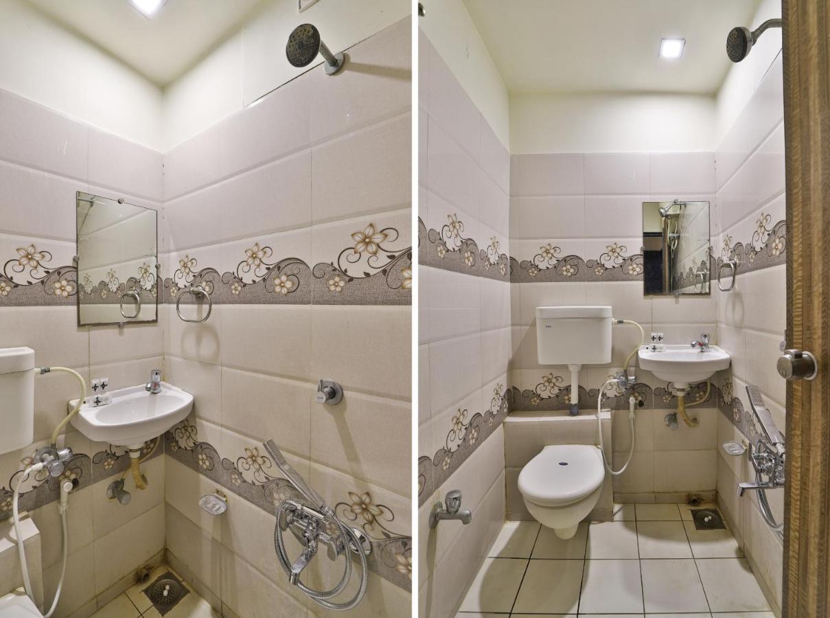 Hotel Oyo 2174 Radhey 3*