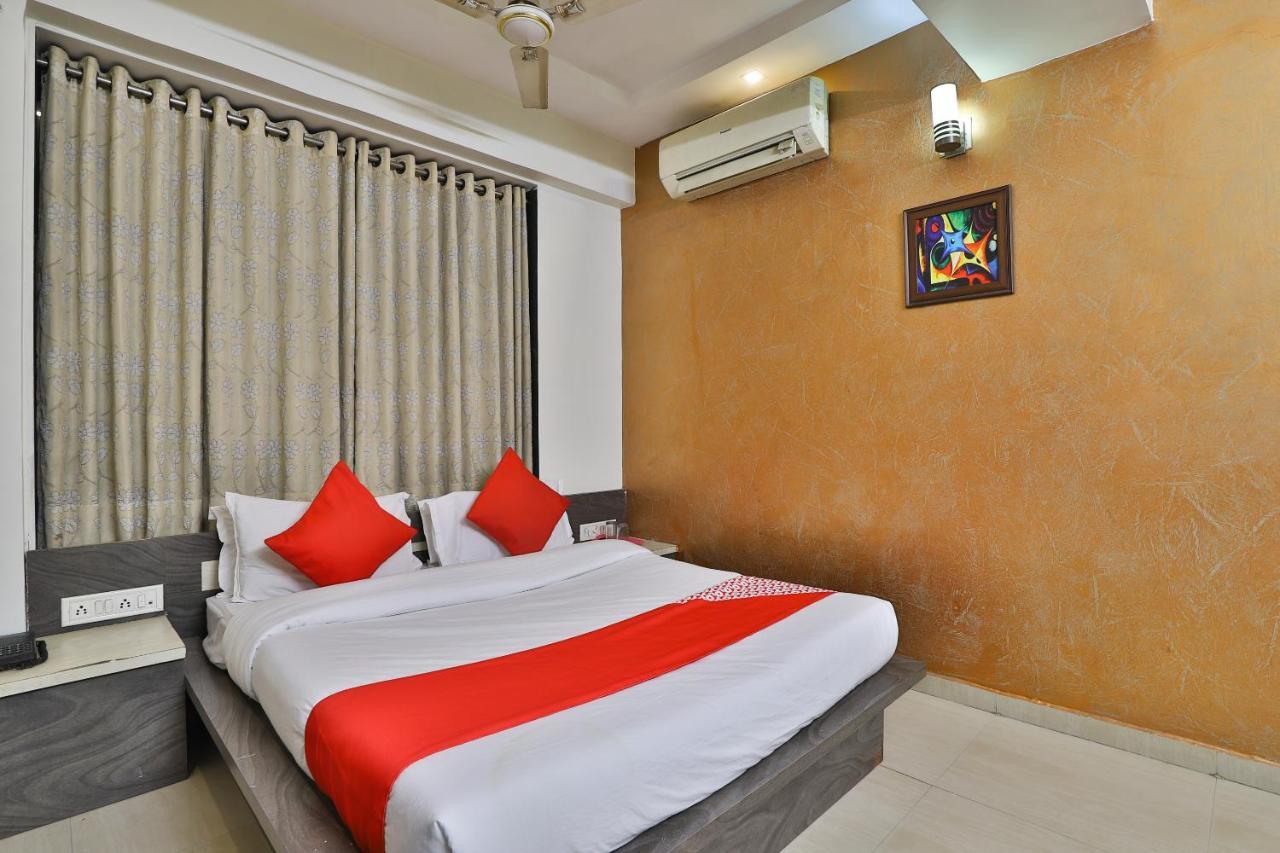 Hotel Oyo 2174 Radhey