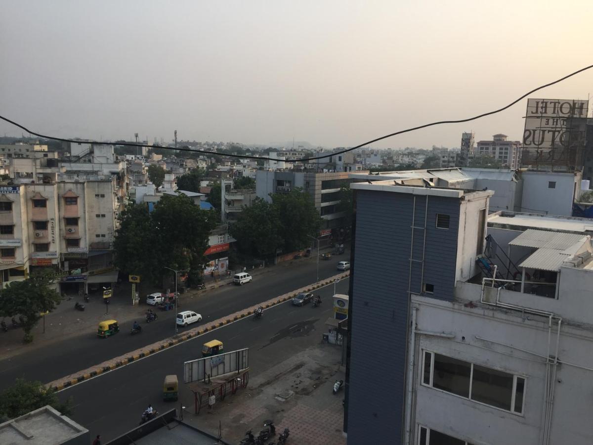 Apex Hotel 3*
