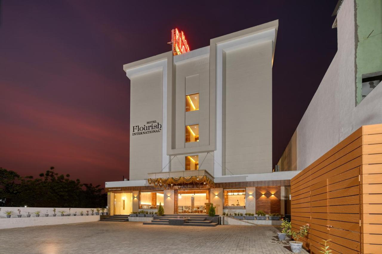 Flourish International Hotel Ahmedabad