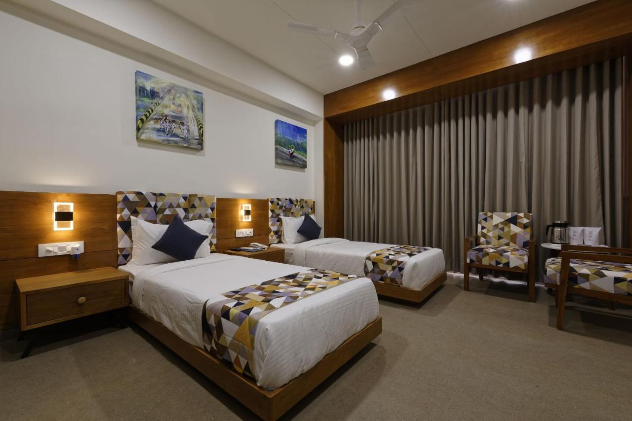 Flourish International Hotel Ahmedabad
