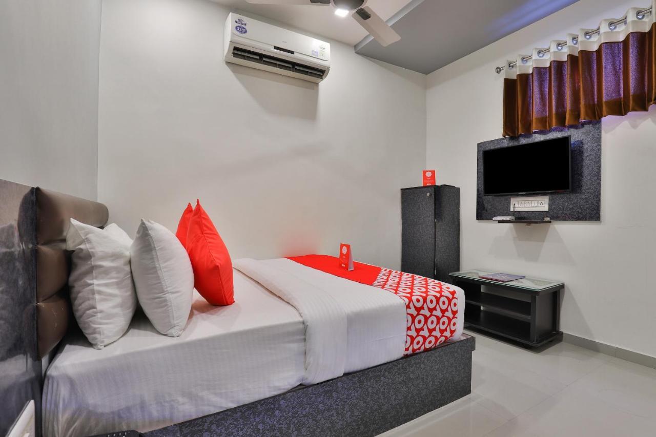 Oyo 16383 Raj Palace 3* Ahmedabad