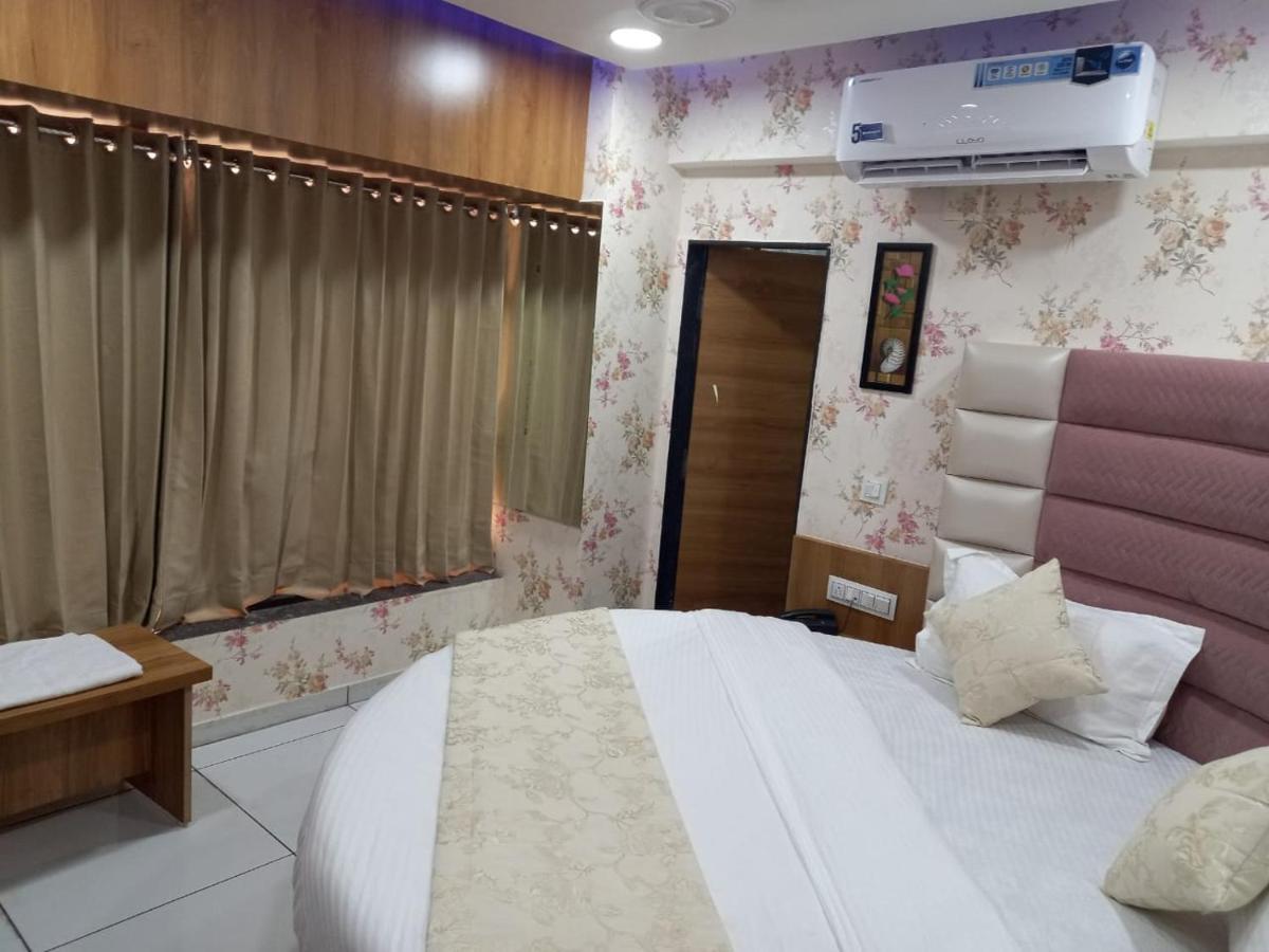 Royal Platinum Hotel Ahmedabad