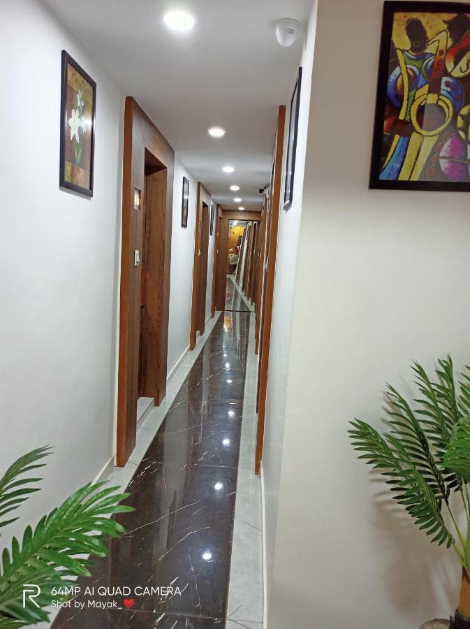 Royal Platinum Hotel