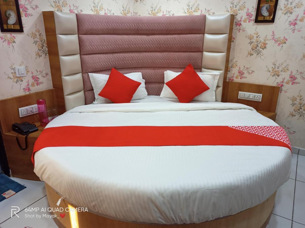 Royal Platinum 3* Ahmedabad
