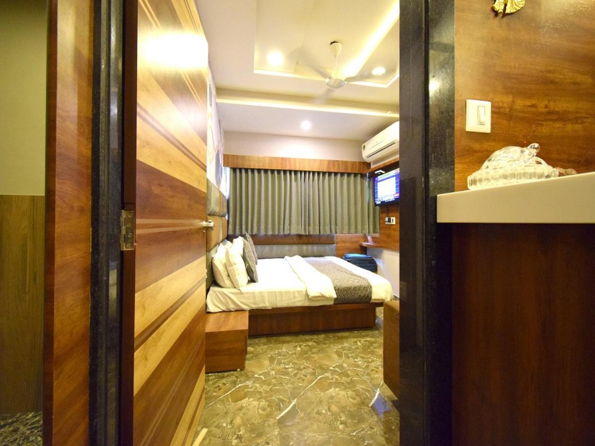 Palace Hotel Ahmedabad