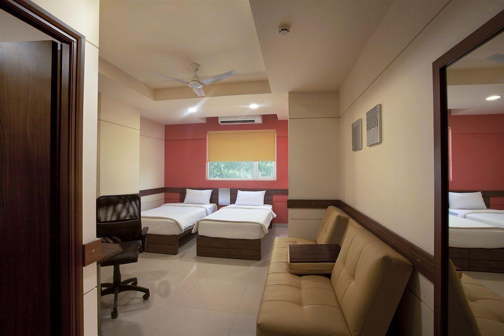 Vastrapur Hotel