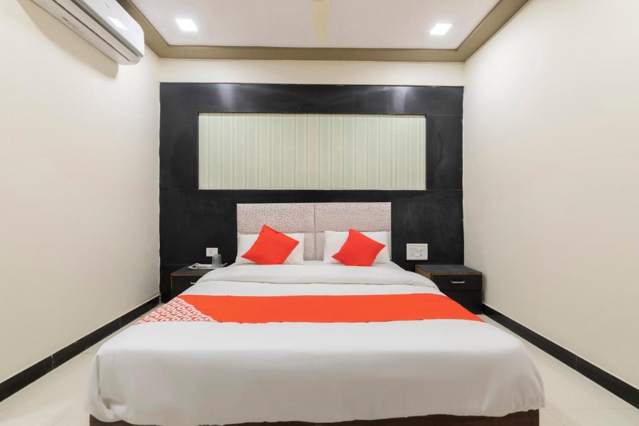 Oyo Flagship 48619 Anushri Hotel