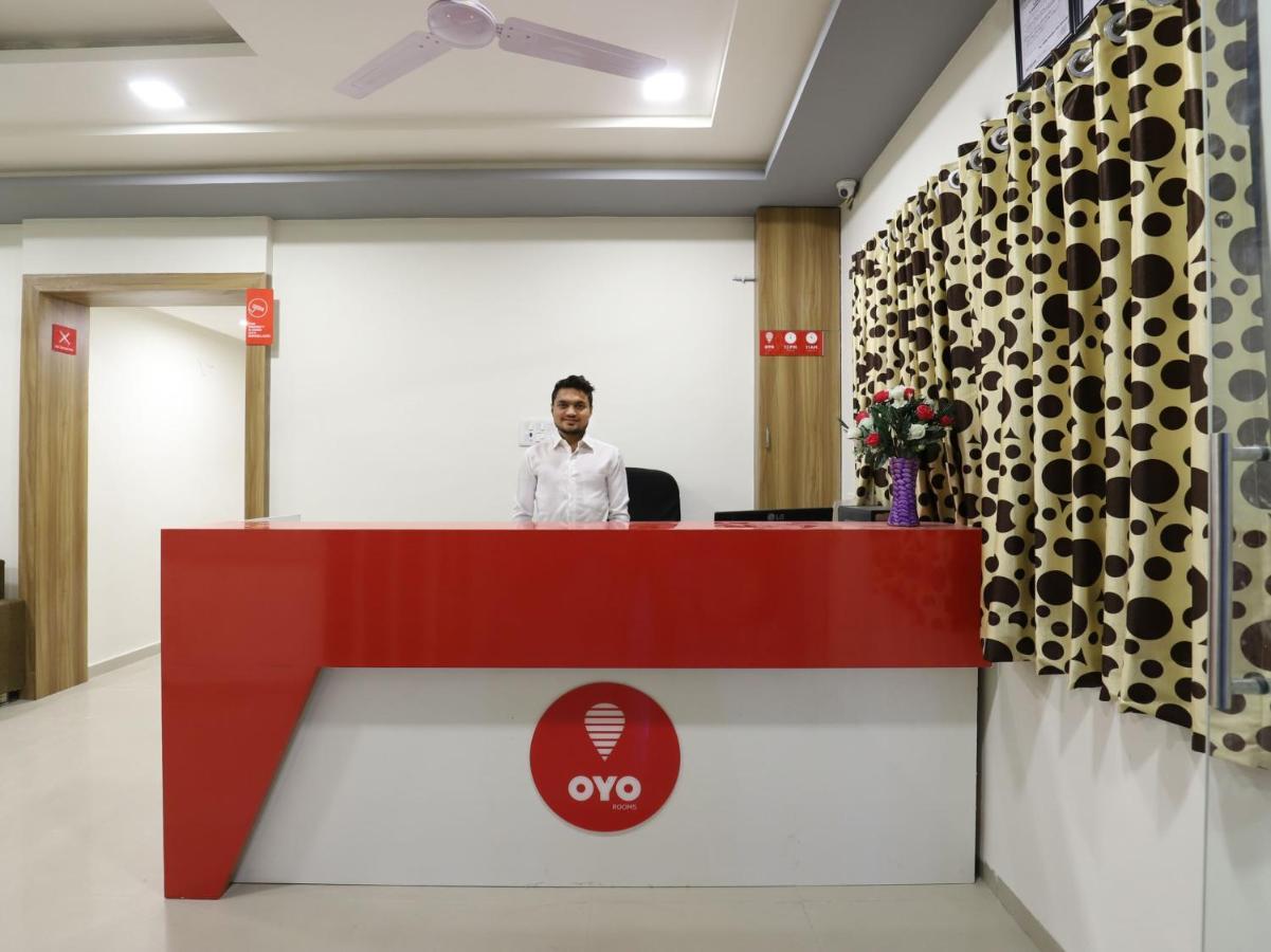 Hotel Oyo 10129 Ahmedabad
