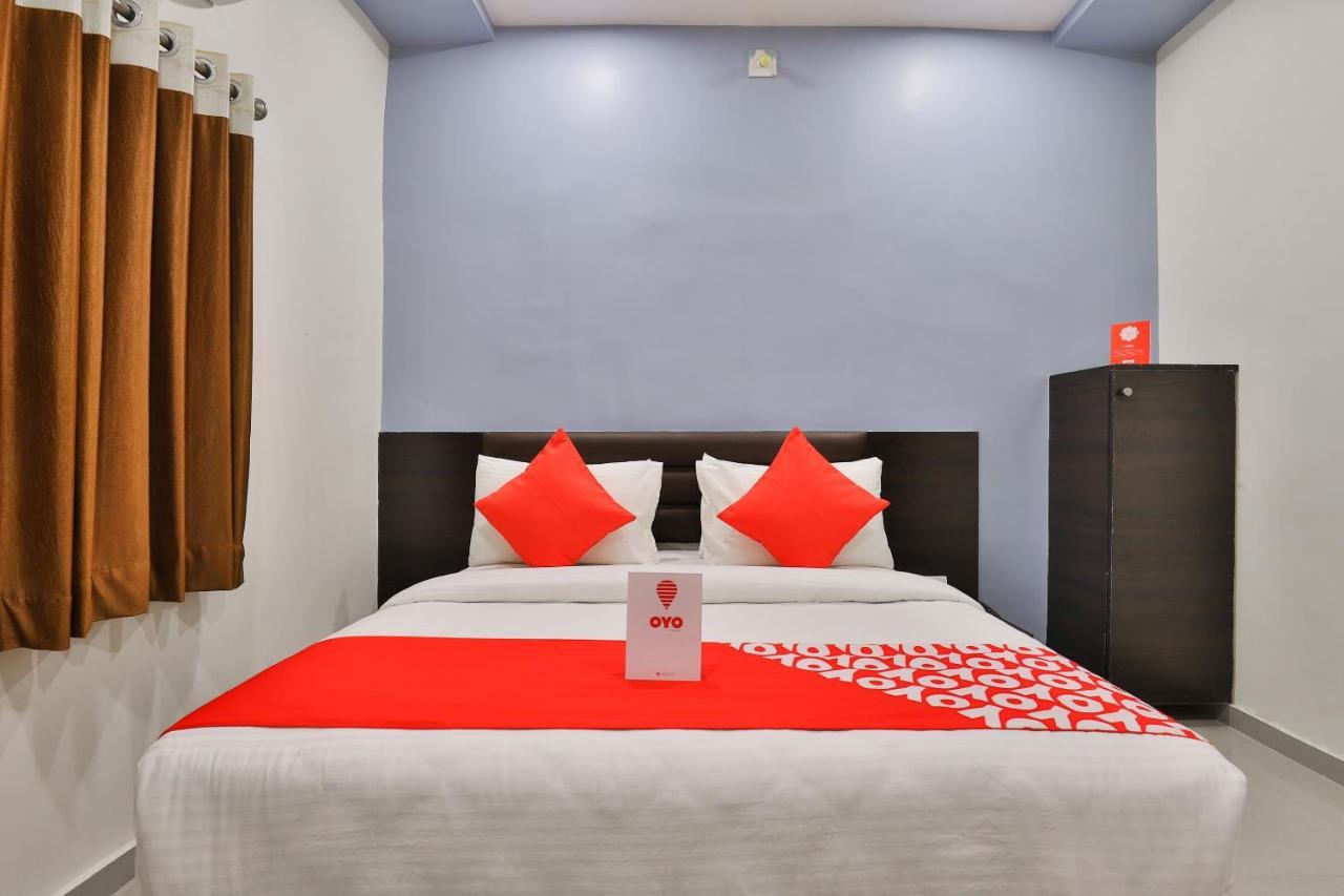 Hotel Oyo 16383 Raj Palace Ahmedabad
