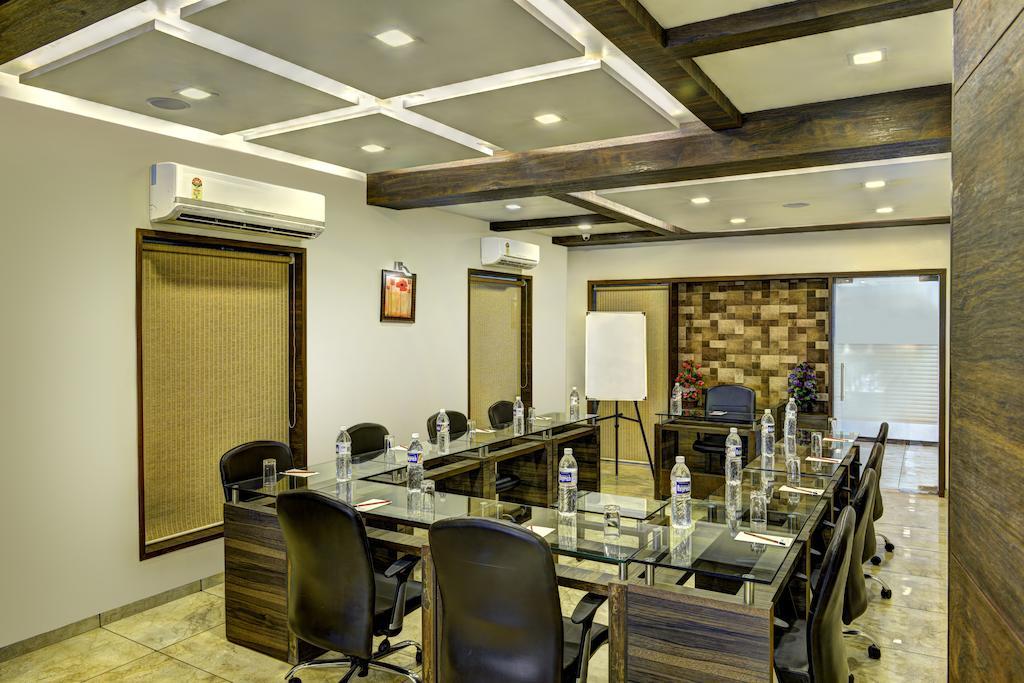 Hotel Aaram Orchard