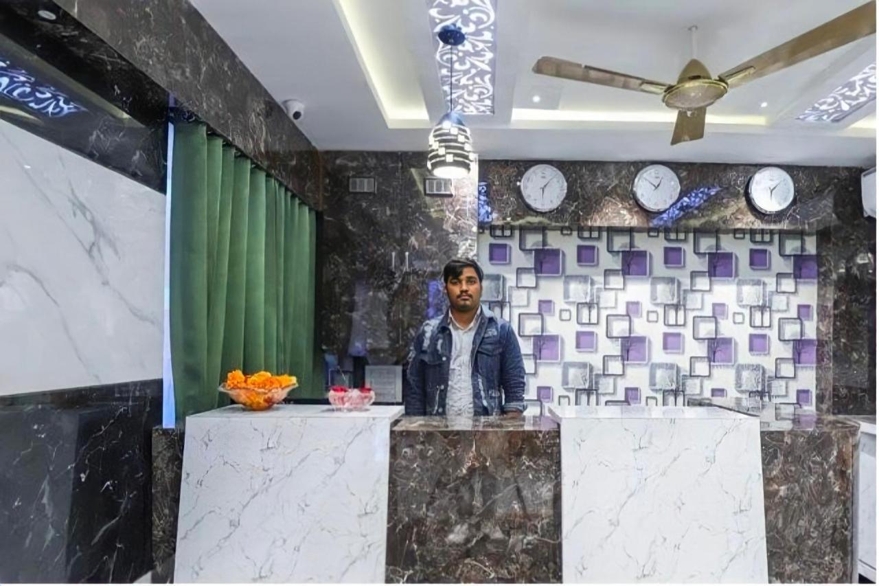 Hotel Pinnacle - Ahmedabad