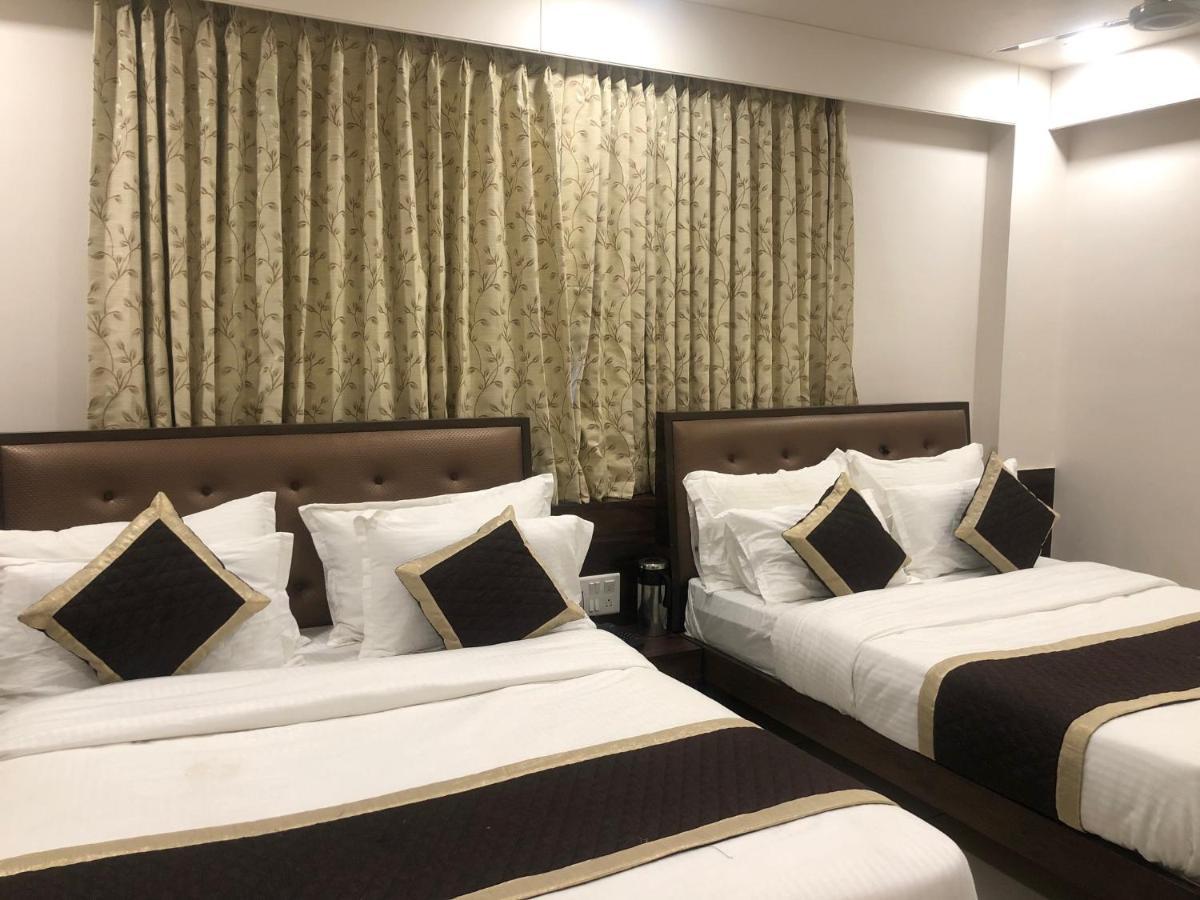 Hotel Circle