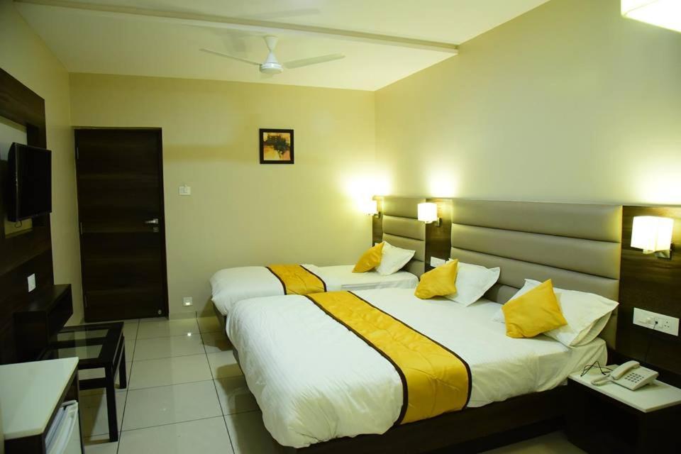 Hotel Ahmedabad Inn