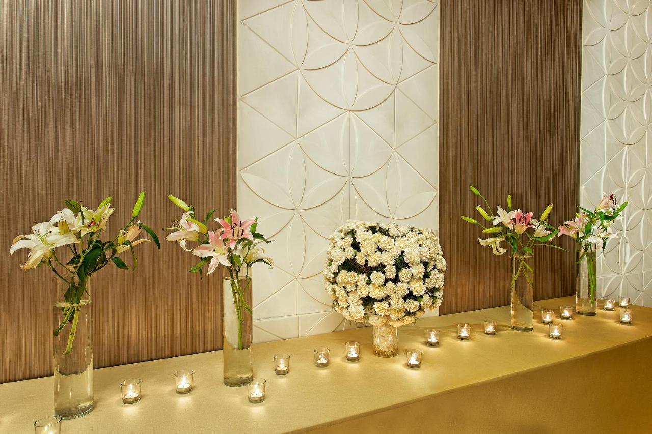 Crowne Plaza Centre By Ihg Hotel