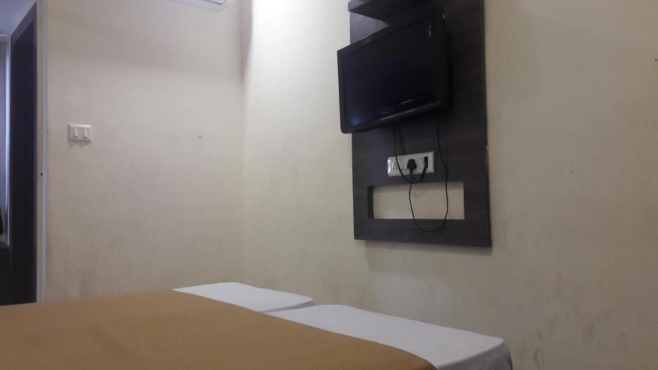 Gitanjali Hotel 2*