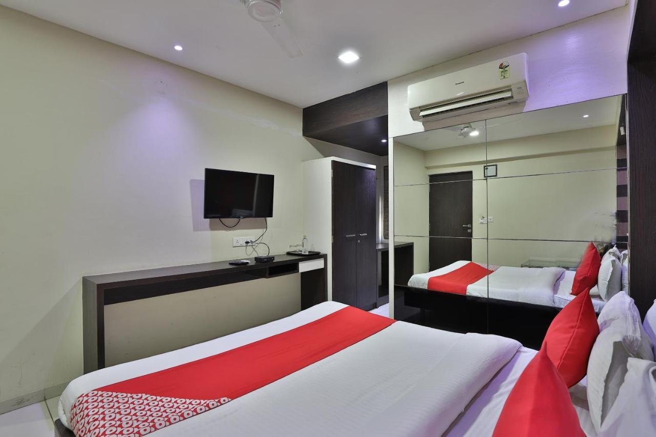 Hotel Oyo 44976 Metro Park Ahmedabad