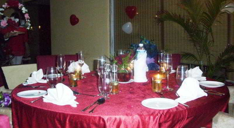 Bloomsuites L Hotel Ahmedabad
