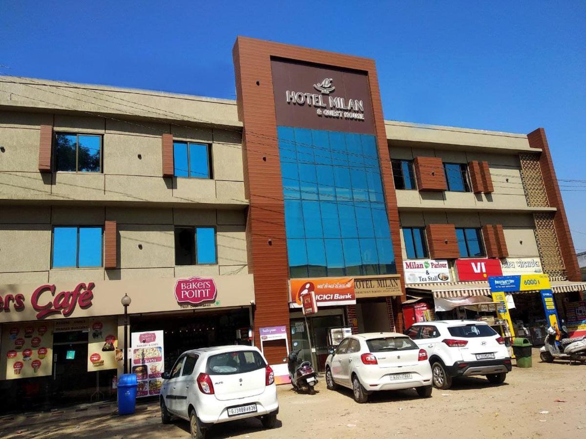 Hotel Milan Ahmedabad