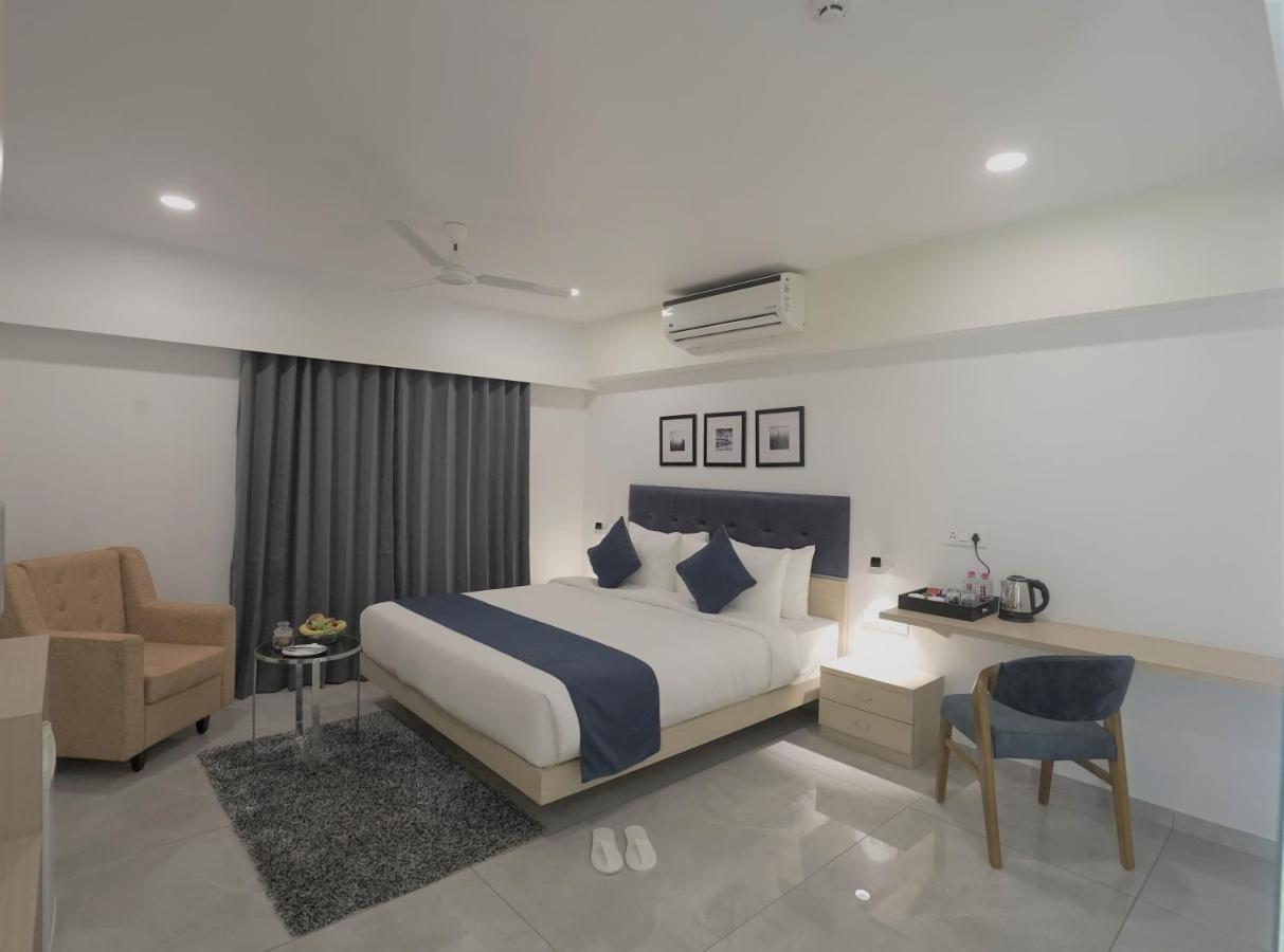 The Mantra One By Blues Hotels Hotel Ahmedabad