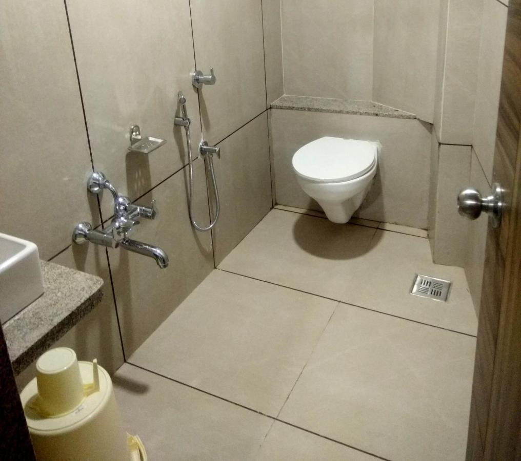 Milan Hotel Ahmedabad
