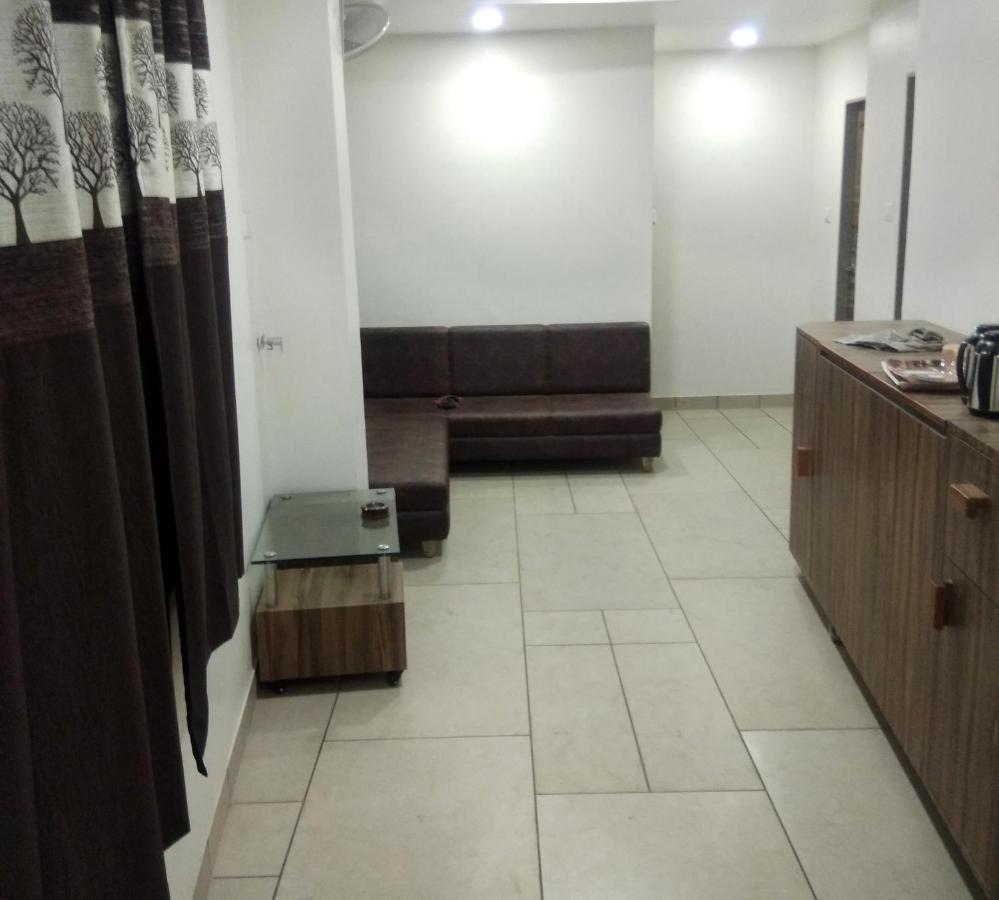 Milan Hotel Ahmedabad