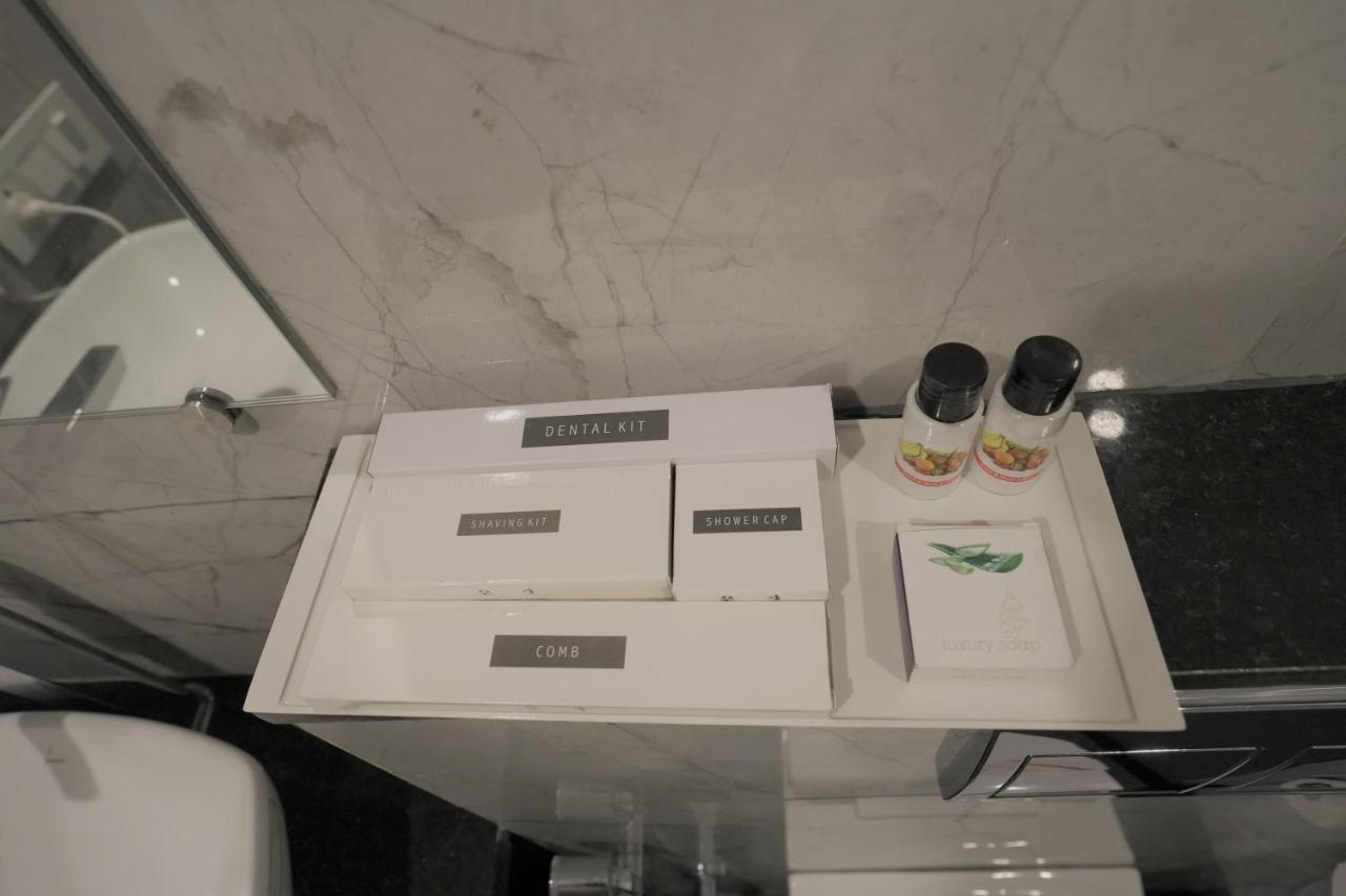 The Mantra One By Blues Hotels Hotel Ahmedabad