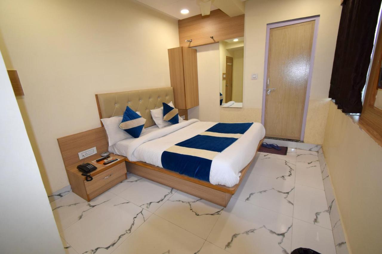 New Pathik 3* Ahmedabad