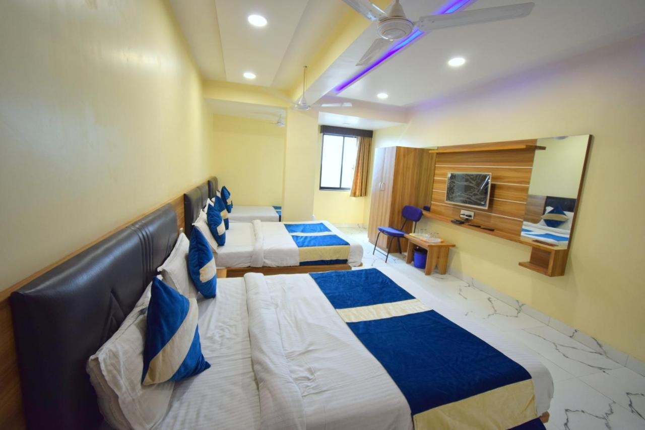 Hotel New Pathik 3*
