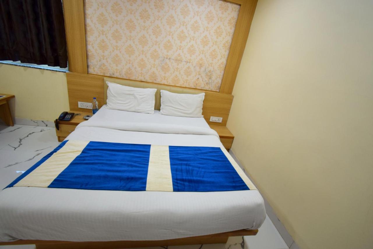 Hotel New Pathik 3*