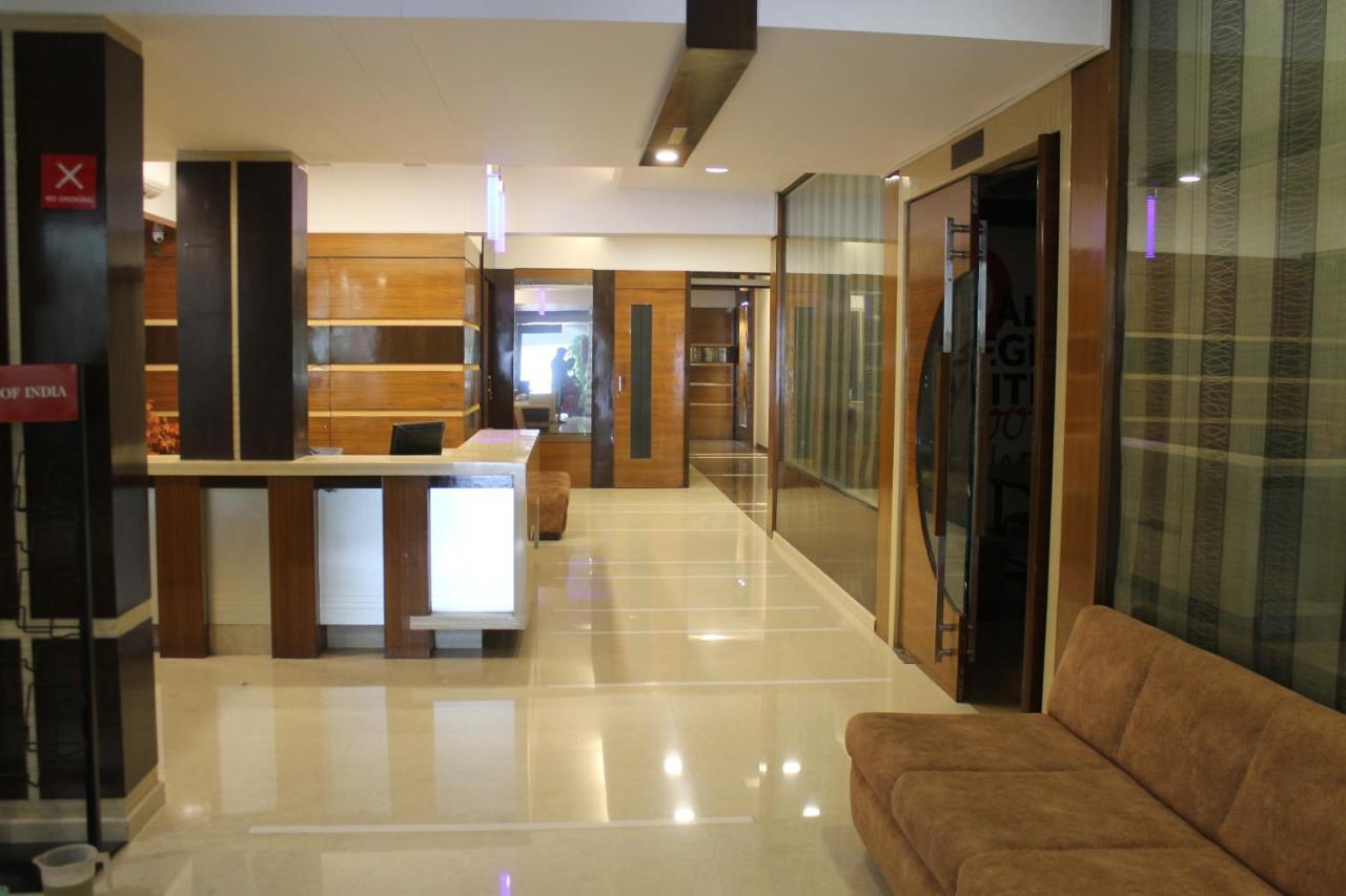 Collection O 17189 Kanak Ashram Road Hotel 3*