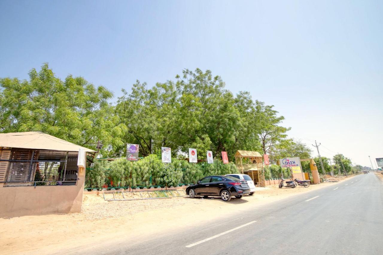 Oyo 41073 Aavkar 3*