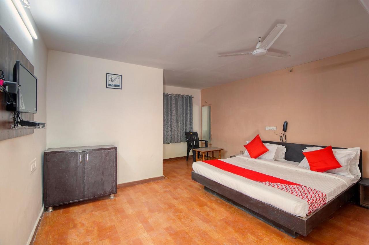 Oyo 41073 Aavkar Ahmedabad