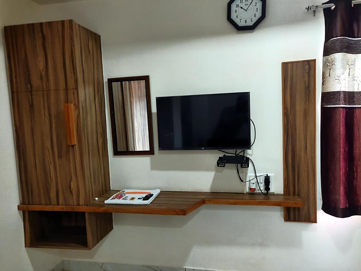 Milan * Ahmedabad