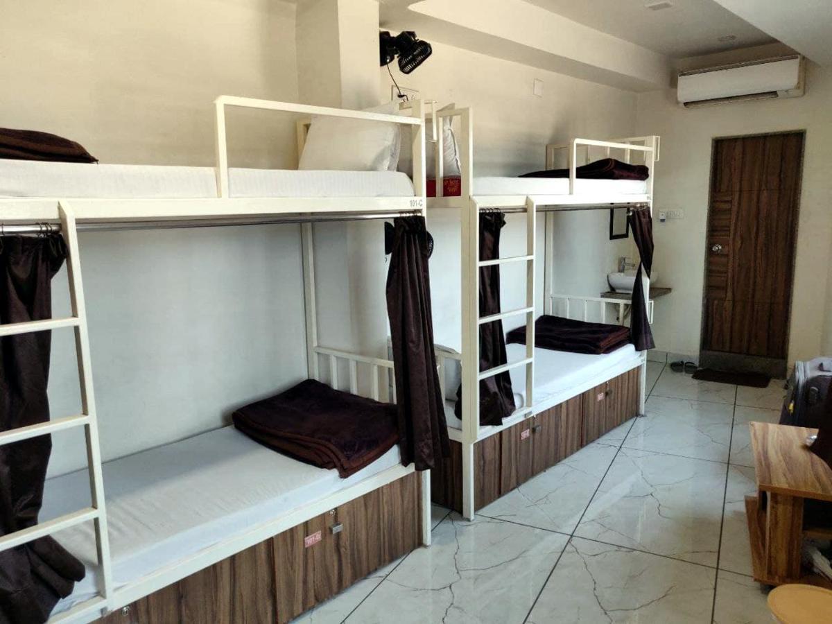 Hotel Milan Ahmedabad