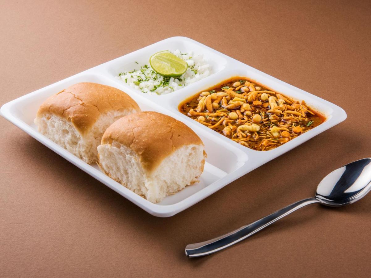 Oyo 41073 Aavkar 3* Ahmedabad