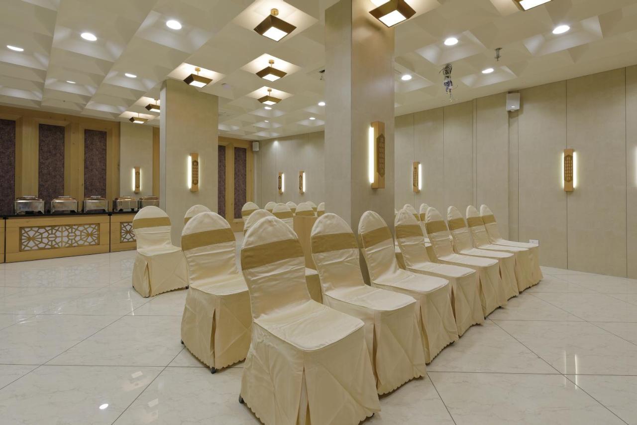 Hotel Elysian Residency Ahmedabad