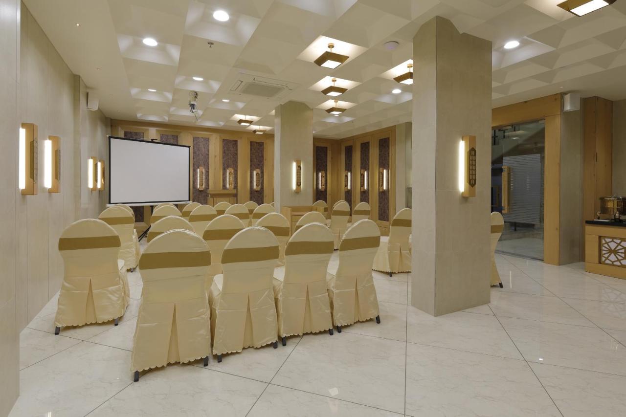 Elysian Residency 3*