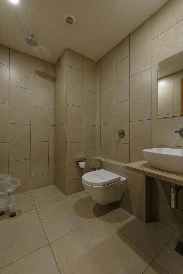 Flourish International Hotel Ahmedabad