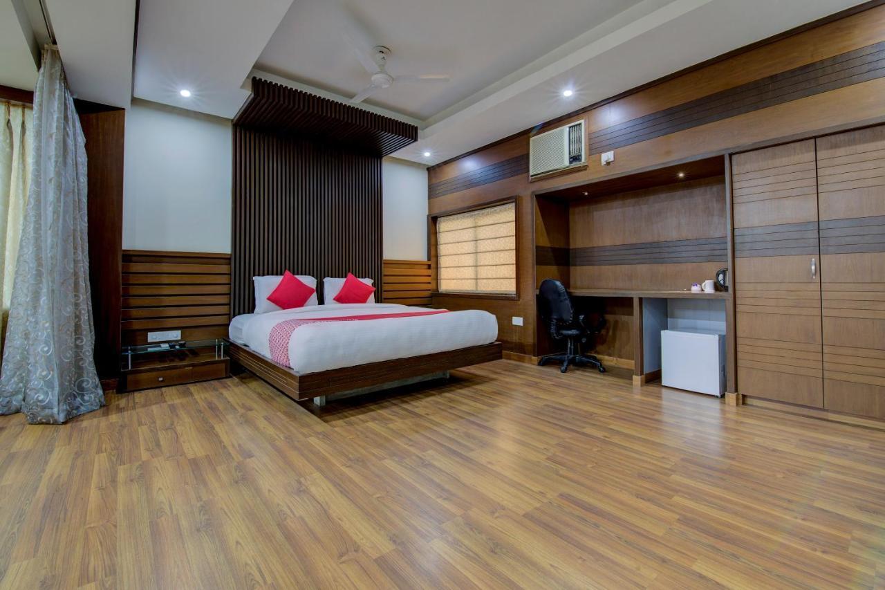 Oyo 1545 Shivani International 3* Ahmedabad