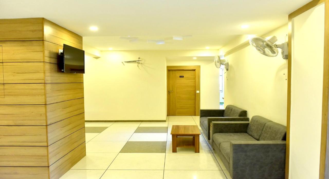 Hotel Royal Square By Sky Ahmedabad