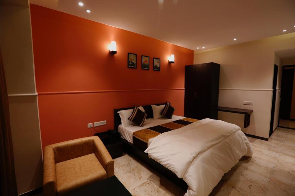 Maple Hotel Ahmedabad