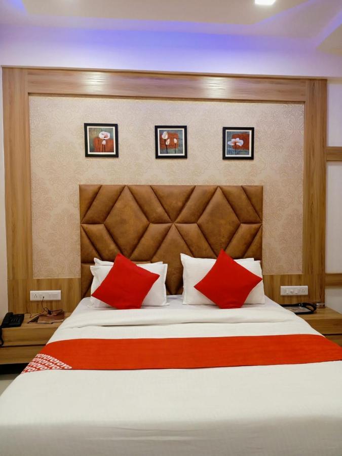 Hotel Lords In Ahmedabad