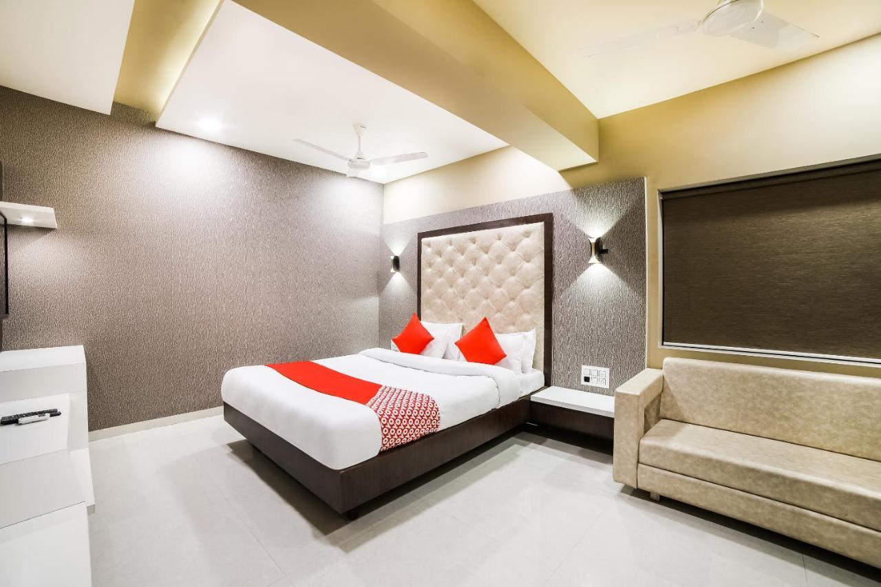 Capital O 41587 Hotel Airport Inn One Ahmedabad