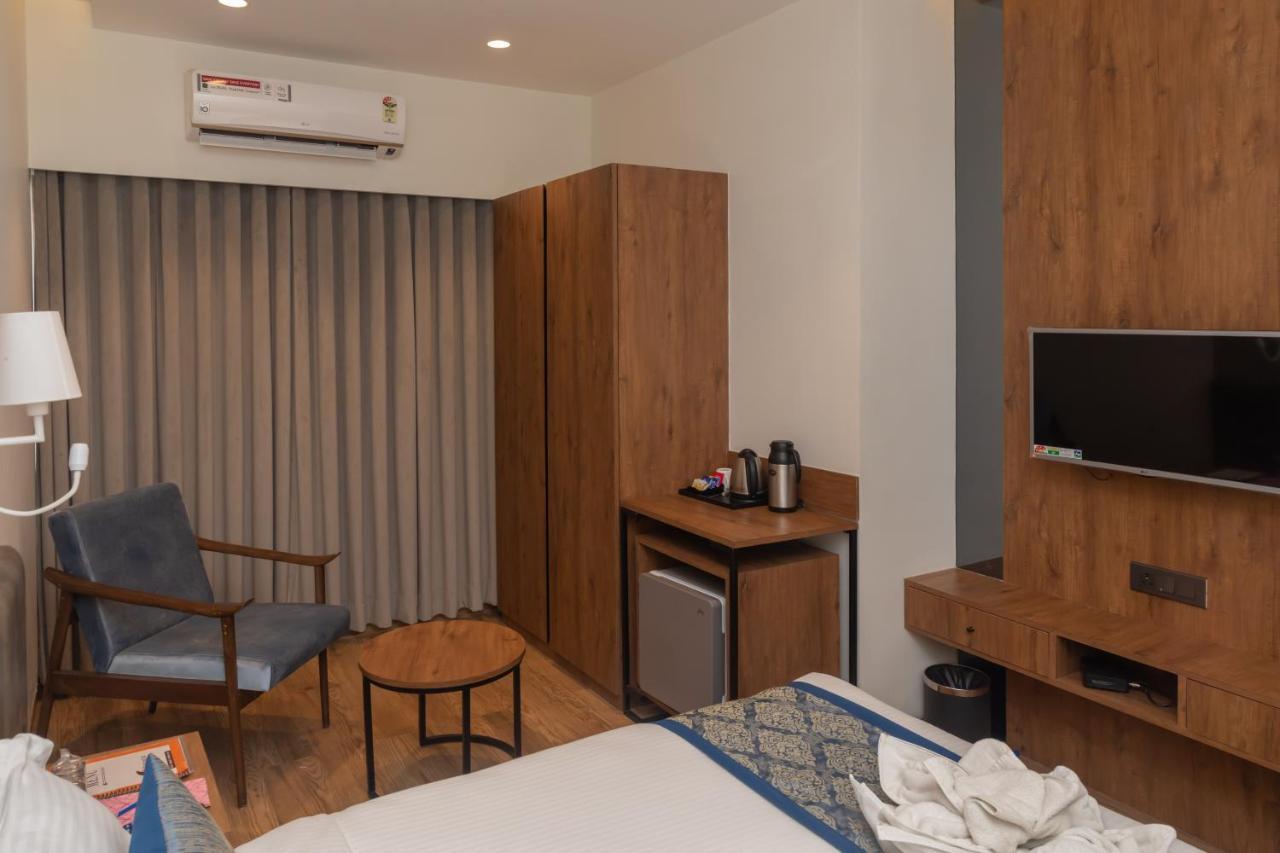 Hotel Pinnacle Grand 3*