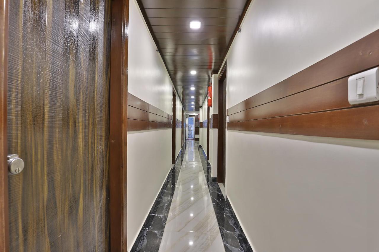 Oyo 37359 Hotel Shiv Villa Hotel