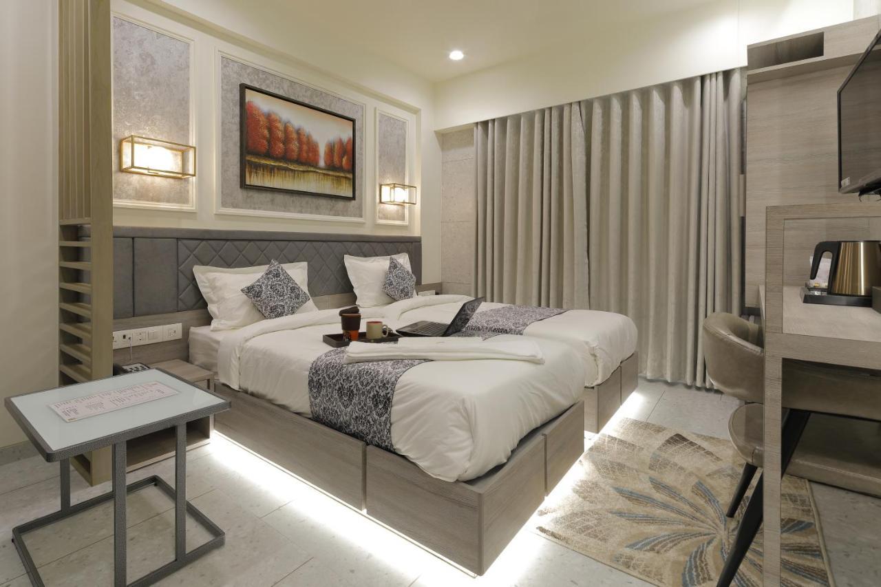 Elysian Residency Hotel 3*
