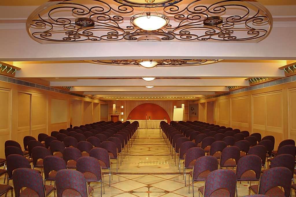 Comfort President Near Junction Station Hotel Ahmedabad